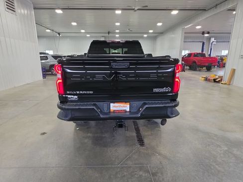 Used 2021 Chevrolet Silverado 3500 High Country w/ Z71 Off-Road Package AWD/4WD image 7