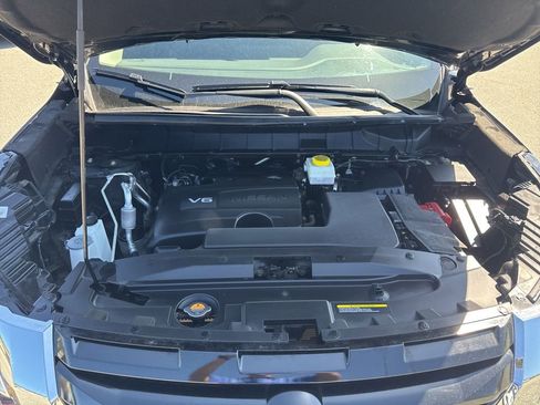 Used 2023 Nissan Pathfinder SL AWD/4WD image 35