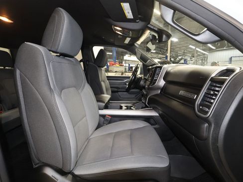 Used 2022 RAM 1500 Big Horn AWD/4WD image 17