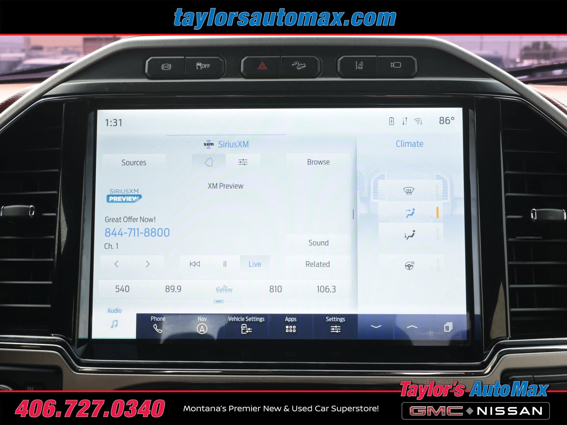 Used 2022 Ford F350 Platinum w/ FX4 Off-Road Package AWD/4WD image 12