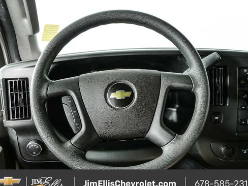Used 2020 Chevrolet Express 3500 LT w/ LT Preferred Equipment Group RWD image 9