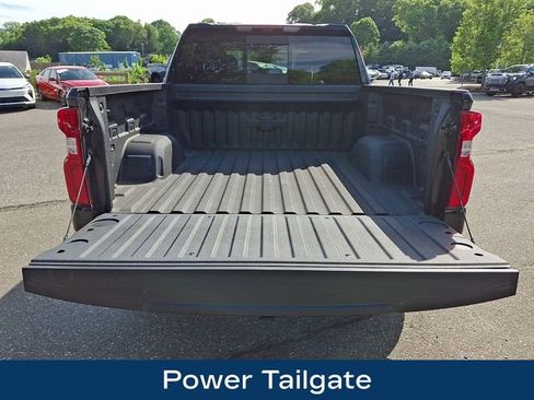 Used 2025 Chevrolet Silverado 1500 High Country w/ Technology Package AWD/4WD image 32
