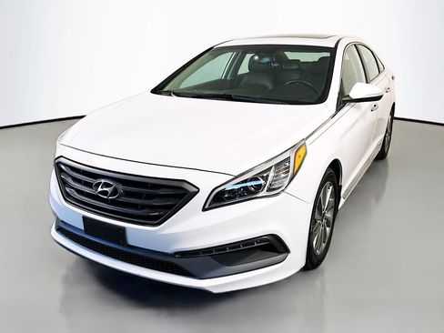 Used 2017 Hyundai Sonata Sport w/ Value Edition Package 02 image 4