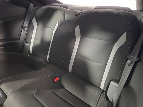 Used 2020 Chevrolet Camaro LT image 16