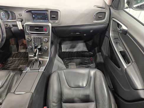 Used 2014 Volvo S60 T5 FWD image 20