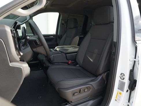 New 2026 GMC Sierra 2500 SLE w/ SLE Value Package; AWD/4WD image 18