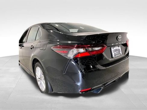 Used 2022 Toyota Camry SE FWD image 44