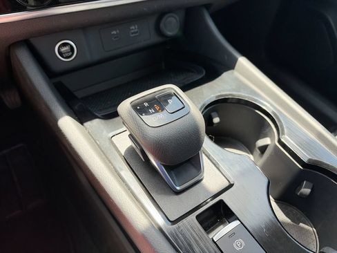 Used 2023 Nissan Rogue S FWD image 20