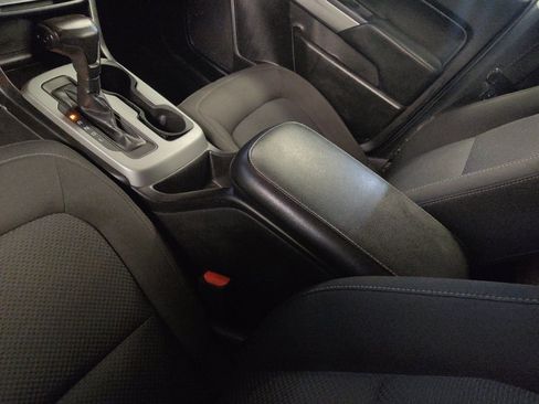 Used 2019 Chevrolet Colorado LT RWD image 26