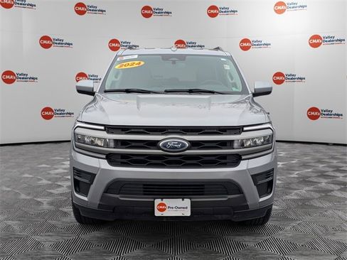 Used 2024 Ford Expedition XLT image 2