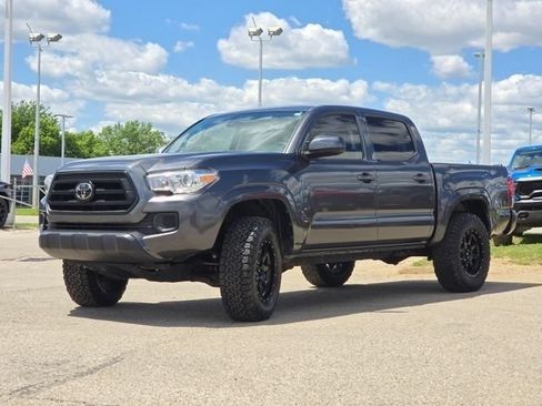 Used 2021 Toyota Tacoma SR AWD/4WD image 24