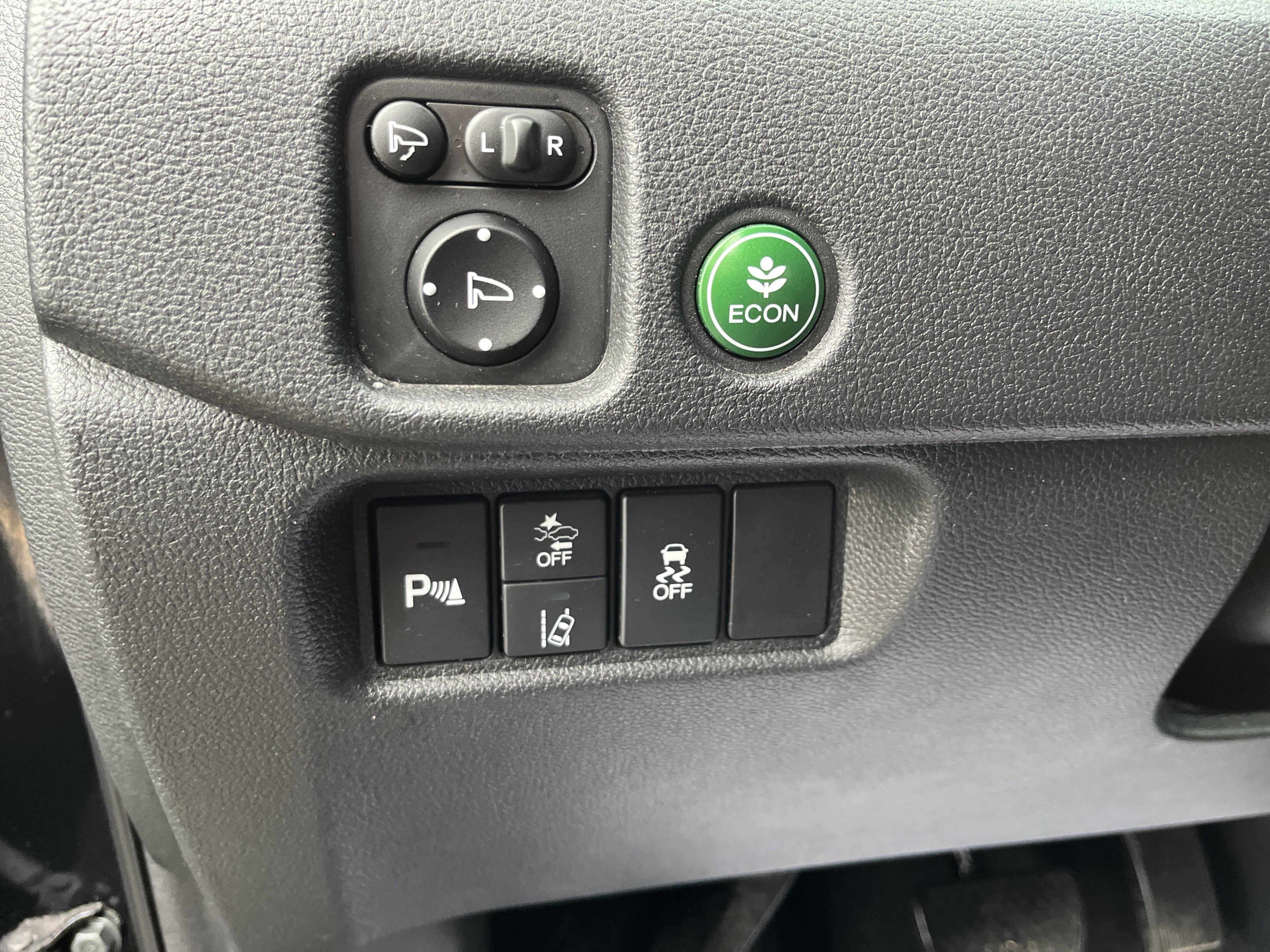 Used 2020 Honda Pilot Black Edition image 23