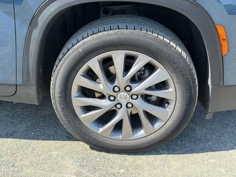 Certified 2025 Buick Enclave Preferred AWD/4WD image 21