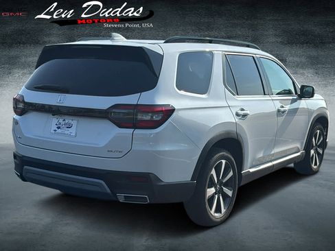 Used 2025 Honda Pilot Elite image 4
