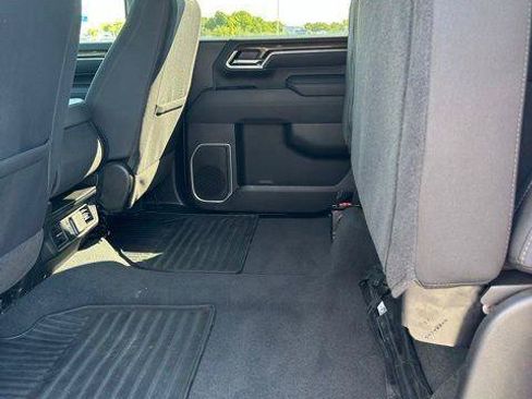 Used 2025 Chevrolet Silverado 2500 LT w/ Convenience Package AWD/4WD image 32