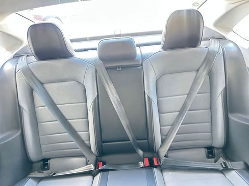 Used 2025 Volkswagen Jetta SE image 38