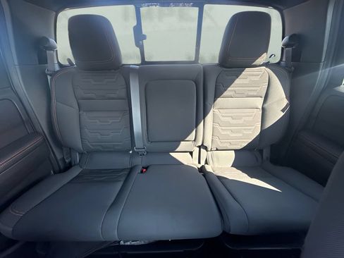 Used 2025 Nissan Frontier PRO-4X w/ Pro Convenience Package AWD/4WD image 7