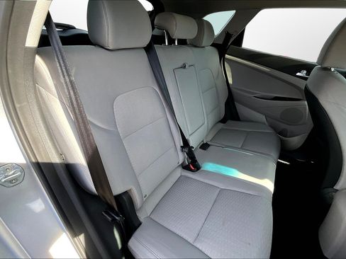 Used 2019 Hyundai Tucson SE w/ Cargo Package AWD/4WD image 17