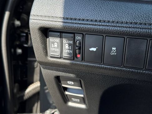 Used 2025 Honda Odyssey Sport-L image 35