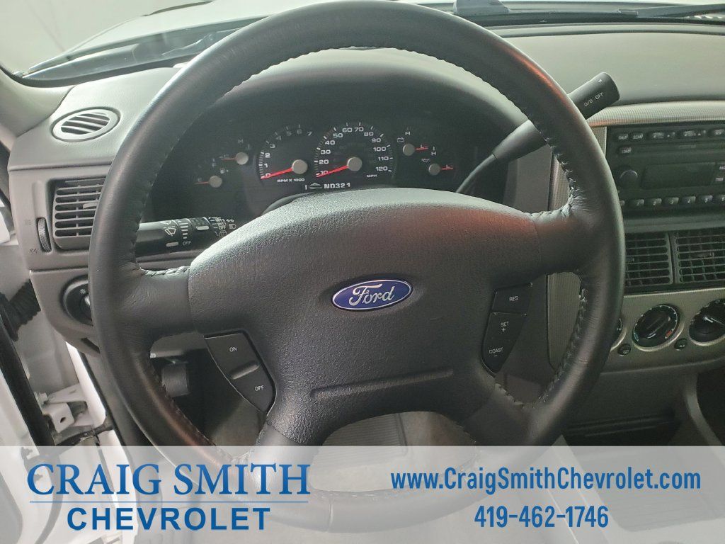 Used 2003 Ford Explorer XLT AWD/4WD image 17
