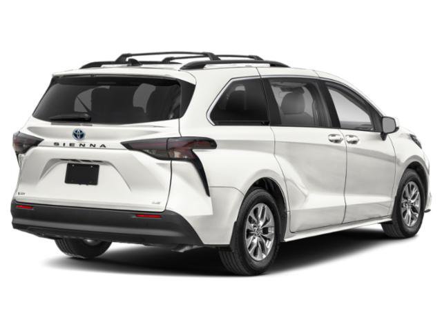 Used 2026 Toyota Sienna LE FWD image 2