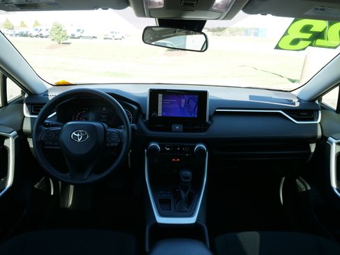 Used 2023 Toyota RAV4 LE image 18