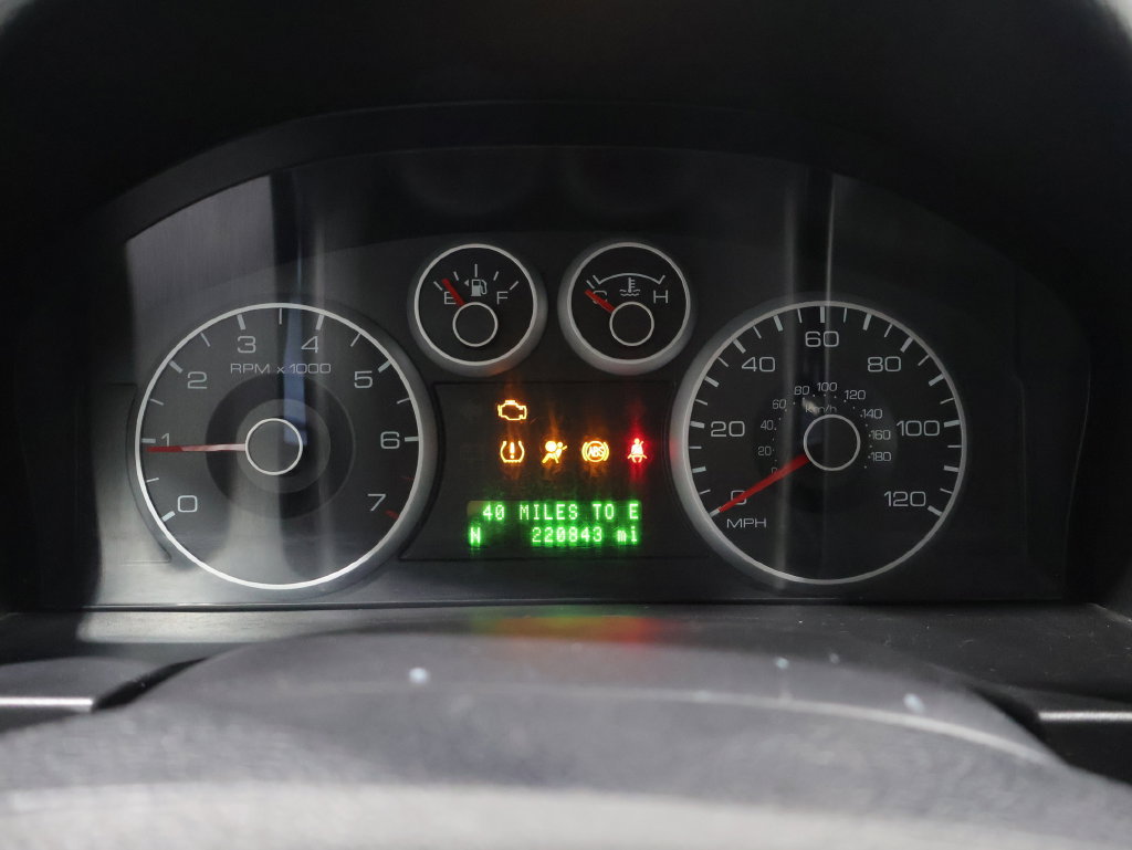 Used 2008 Ford Fusion SEL FWD image 12