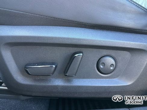 Used 2023 Nissan Rogue Platinum image 27