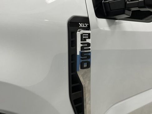 Used 2023 Ford F250 XLT image 33