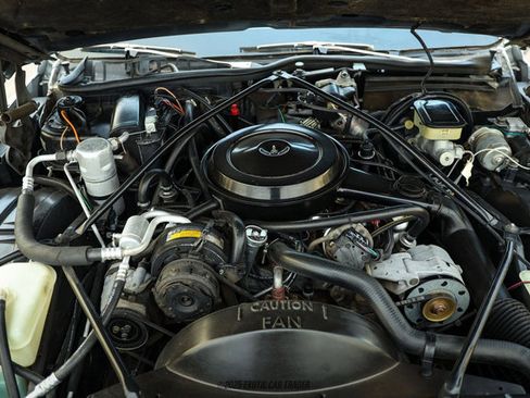 Used 1986 Cadillac Brougham Brougham image 18