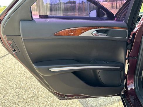 Used 2013 Lincoln MKZ image 17