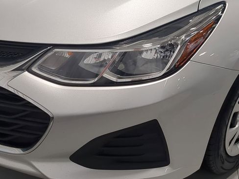 Used 2019 Chevrolet Cruze LS w/ LS Fleet Convenience Package FWD image 14