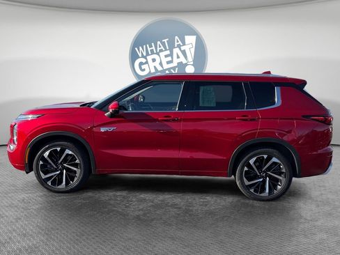 Used 2023 Mitsubishi Outlander SEL image 7