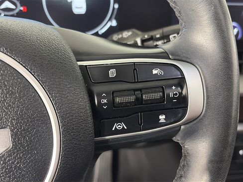 Certified 2024 Kia Sportage SX AWD/4WD image 35