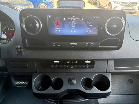 New 2026 Mercedes-Benz Sprinter 2500 image 10