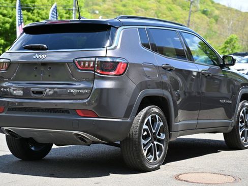 Used 2023 Jeep Compass Limited w/ Sun and Sound Group AWD/4WD image 6