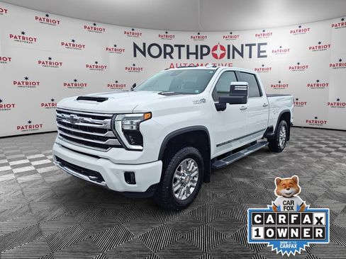 Used 2025 Chevrolet Silverado 2500 High Country w/ Technology Package image 3
