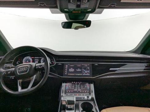 Used 2022 Audi Q8 Premium Plus w/ Premium Plus Package image 26