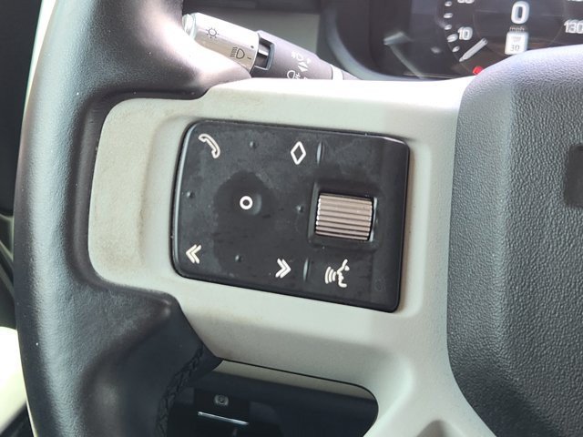 Used 2021 Land Rover Defender 110 SE AWD/4WD image 28