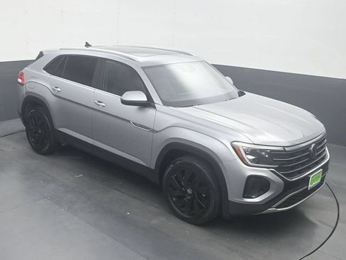 Used 2026 Volkswagen Atlas Cross Sport SE AWD/4WD image 19
