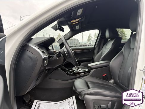 Used 2025 BMW X4 xDrive30i AWD/4WD image 10