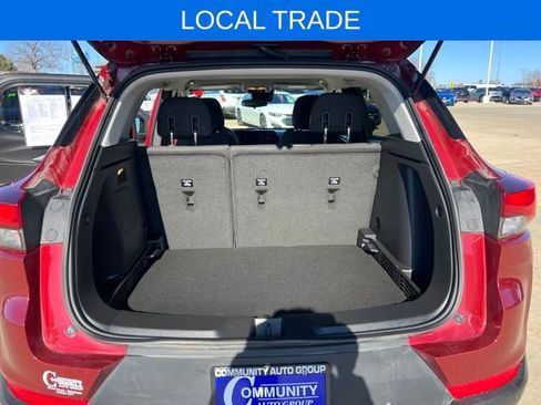 Used 2024 Chevrolet TrailBlazer LT w/ LT Cold Weather Package image 16