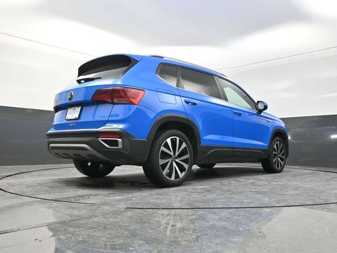 Used 2023 Volkswagen Taos SE FWD image 29
