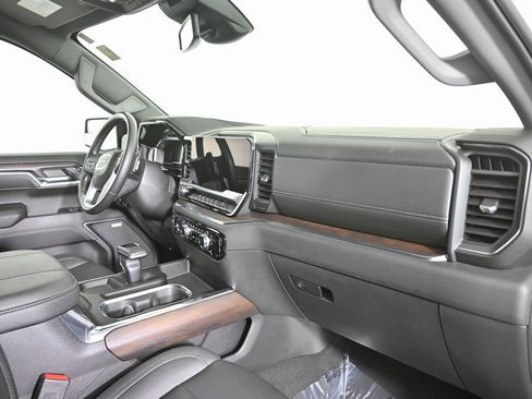 Used 2023 GMC Sierra 1500 SLT w/ SLT Premium Package image 15