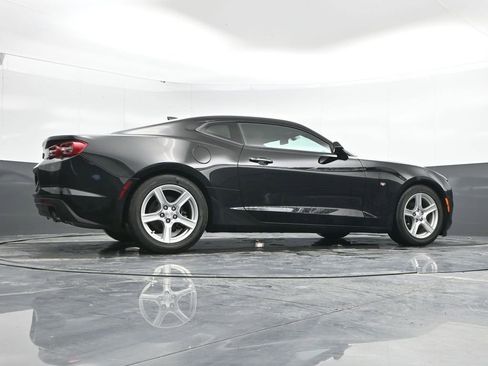 Used 2019 Chevrolet Camaro LT w/ Technology Package image 42