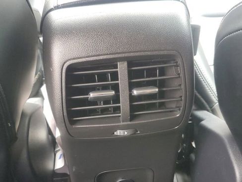 Certified 2024 Ford Escape Platinum AWD/4WD image 24