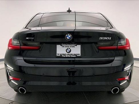 Used 2019 BMW 330i xDrive Sedan w/ Premium Package image 2