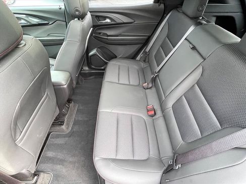Used 2023 Chevrolet TrailBlazer RS w/ Sun and Liftgate Package FWD image 24
