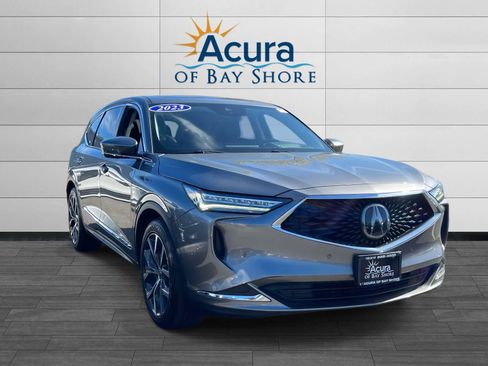 Used 2023 Acura MDX SH-AWD w/ Technology Package image 6