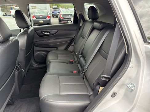 Used 2017 Nissan Rogue SL w/ SL Premium Package AWD/4WD image 15